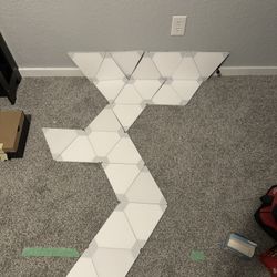 Nanoleaf Shapes Triangles Panel Set — 24 Panels + Bendable Connectors & Remote 