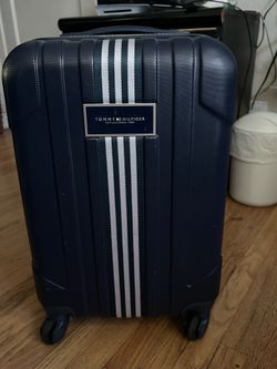 Tommy Hilfiger luggage