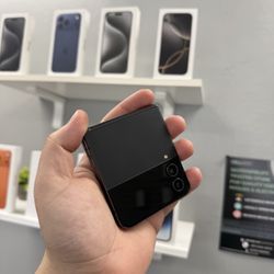 Samsung Galaxy Z Flip 4 Unlocked 256gb