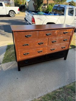 9 Drawer Dresser