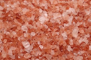 1 Lbs Pink Himalayan salt Granulated .Great for table salt (food grade) salt and bath salt