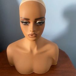 Wig Mannequin Head 