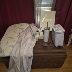 Bathroom Decor Set $100 OBO