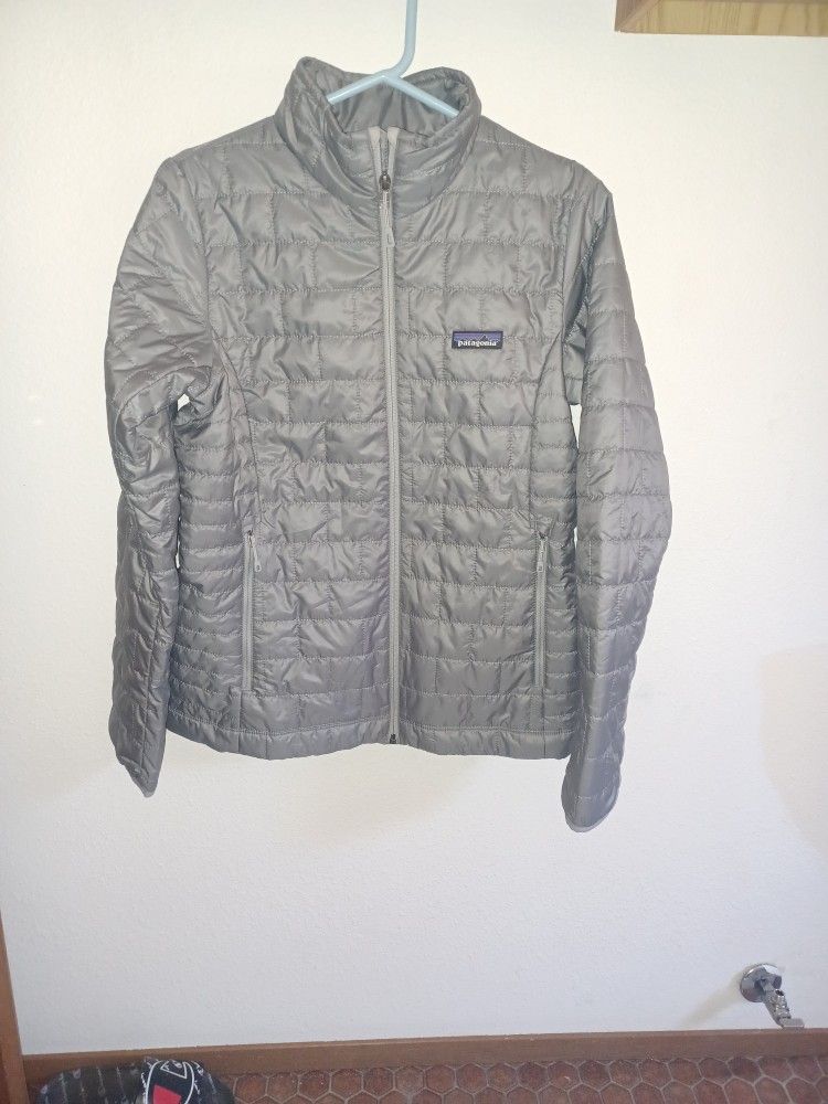 PATAGONIA Women's NANO PUFF JACKET*** Pending P/U***