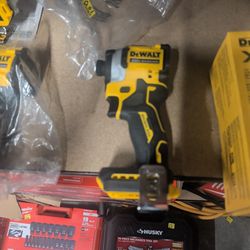 DeWalt 20 V Max Brushless Impact Driver (Dcf850)