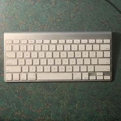 Apple Wireless Magic Keyboard Model  A1314