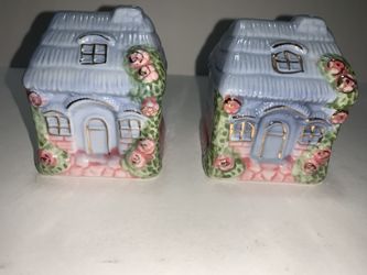 Small Ceramic House Salt & Pepper Shakers