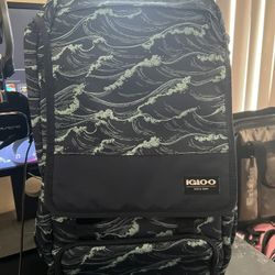 IGLOO Brand NEW Backpack Cooler Bag 
