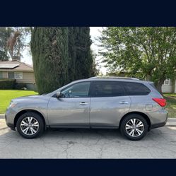 2017 Nissan Pathfinder