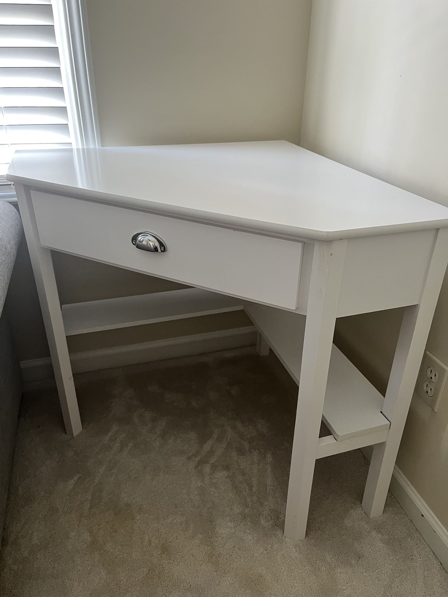 White Corner Desk