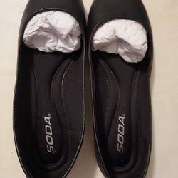 Brand New Black Shoes Size 8.5 Women