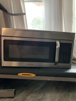 stainless Frigidaire family microwave brand new wouldn’t fit