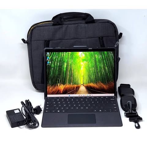 Microsoft Surface Pro 9 5G 1997 13" SQ3 8GB 256GB Touch Tablet Bundle