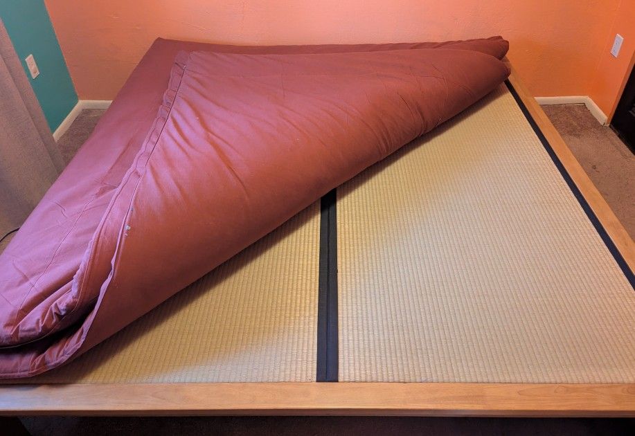 Tatami Bed Platform With Tatami Mats, Futons, & Foam Mattress Topper