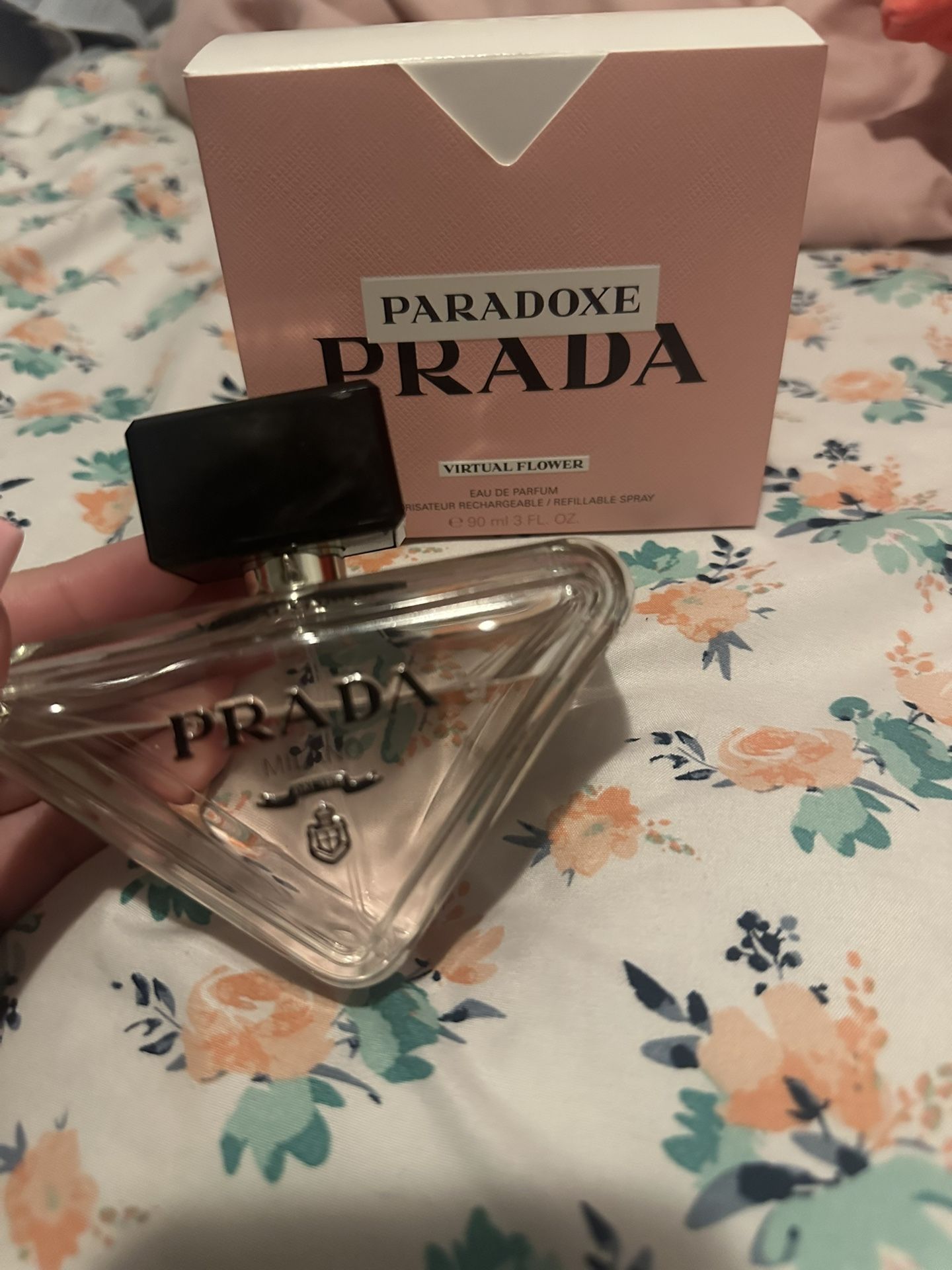 Prada Paradoxe virtual flower Perfume