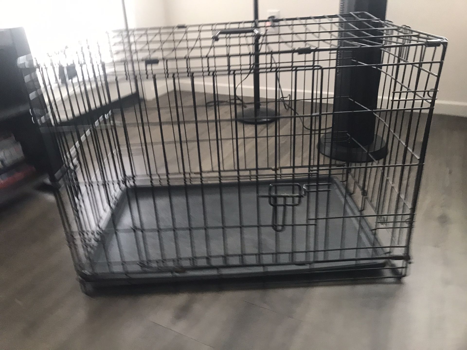 Medium Dog Crate