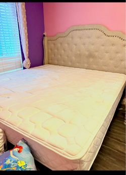 King size bed