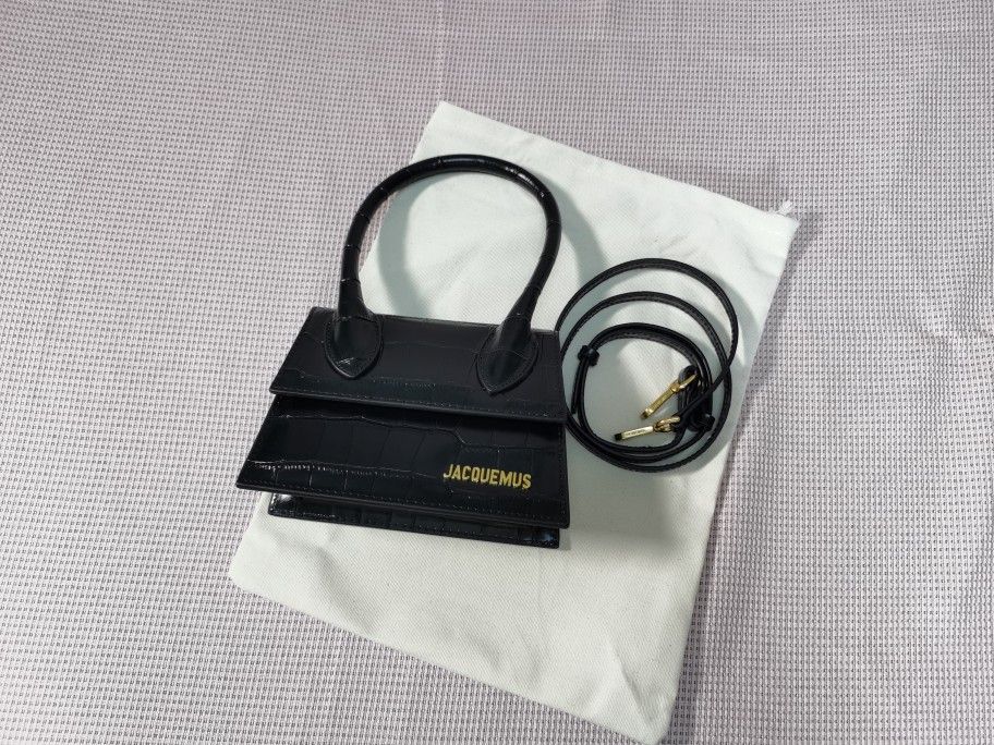 Jacquemus Le Chiquito Medium Bag