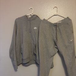 grey large nike set