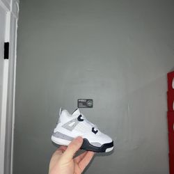 Jordan 4 White Cement