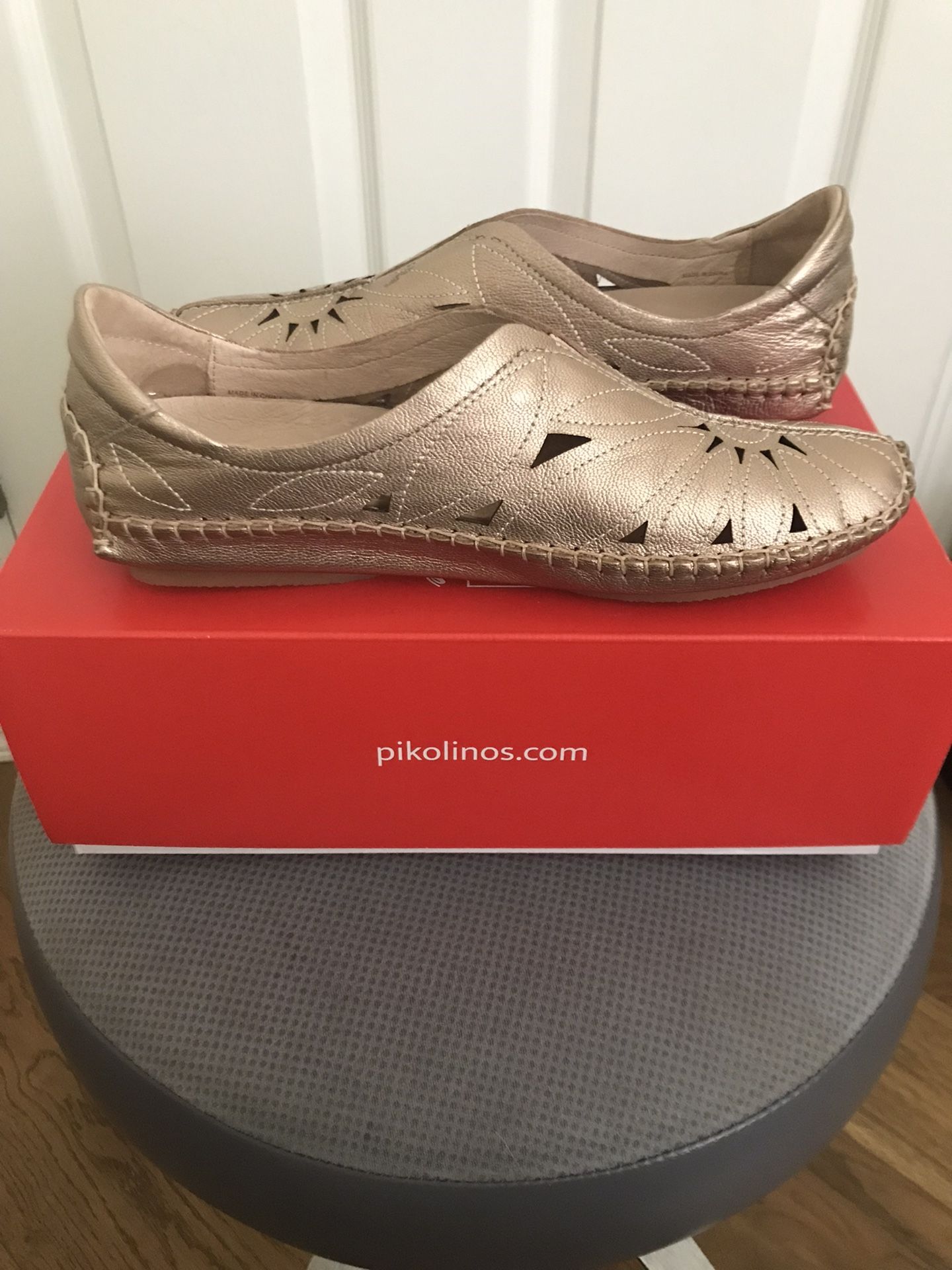 Pikolinos Women's Jerez, (contact info removed)CL, Champagne color, Euro 38.