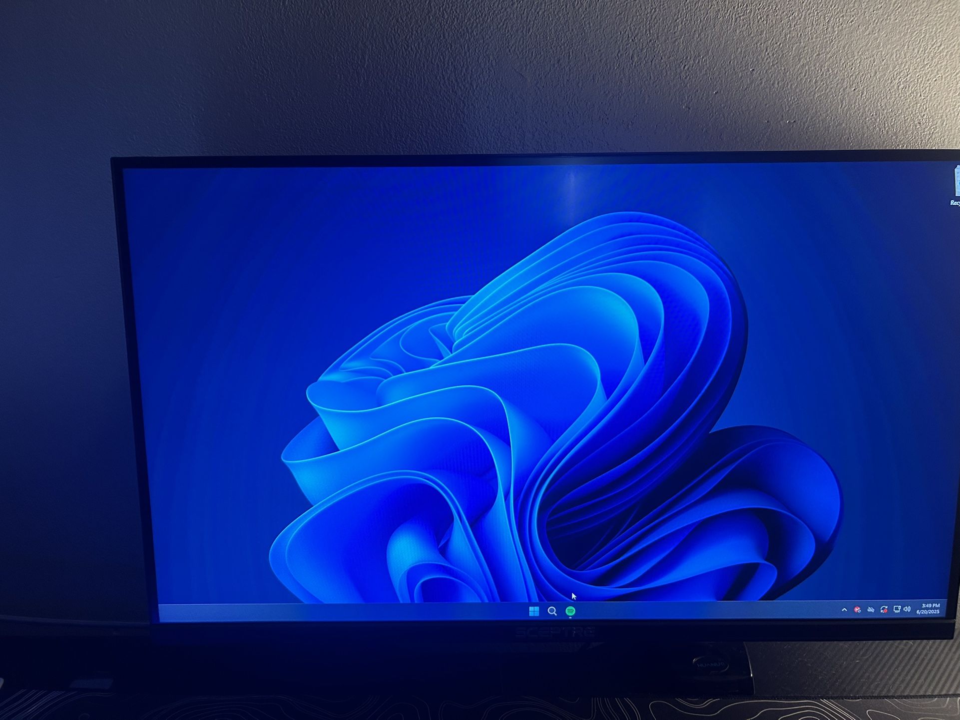 27 Inch 240hz Sceptre Monitor