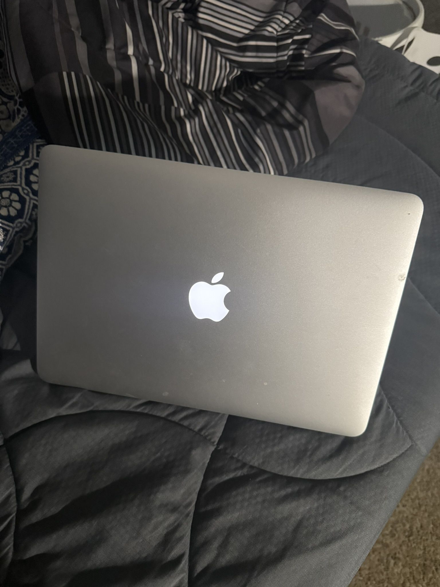 MacBook Air Looking To Trade