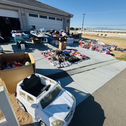 Yard Sale‼️ Everything Must Go‼️ Come & Stop By 17717 Hackberry St, Hesperia 
