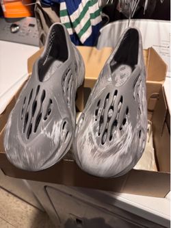 Adidas foam Rnr, mx gray