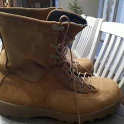 New Steeltoes And Water Resistant Size 11