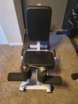 Leg machine