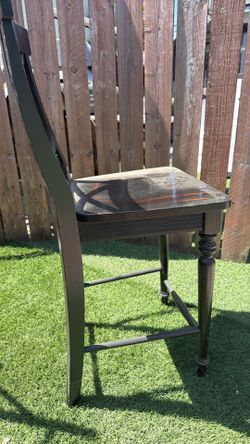 Bar chairs