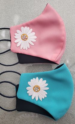 Cubrebocas de niñas