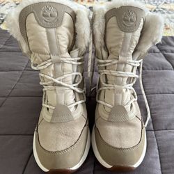 Timberland Women’s Winter Boots - Size 9