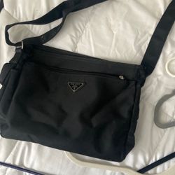 Women’s Prada Handbag 