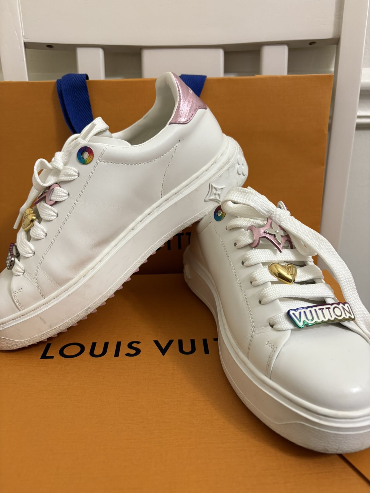 LOUIS VUITTON Time Out Sneaker