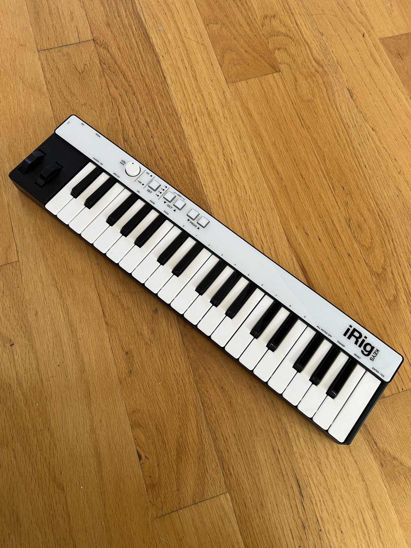 IK Multimedia iRig MIDI Controller 37 Key