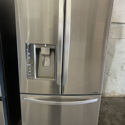 Lg 3 Door Refrigerator / Fridge 