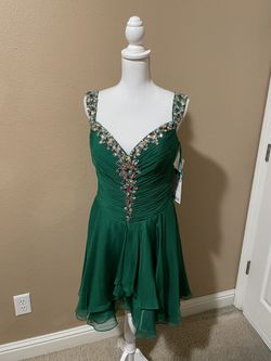 Emerald Color With Diamonds 