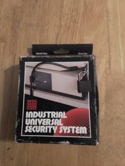 INDUSTRIAL UNIVERSAL