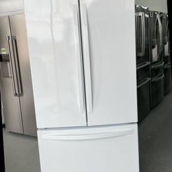 Kenmore  23.9 cu. ft. 33 French Door Bottom-Freezer Refrigerator - White