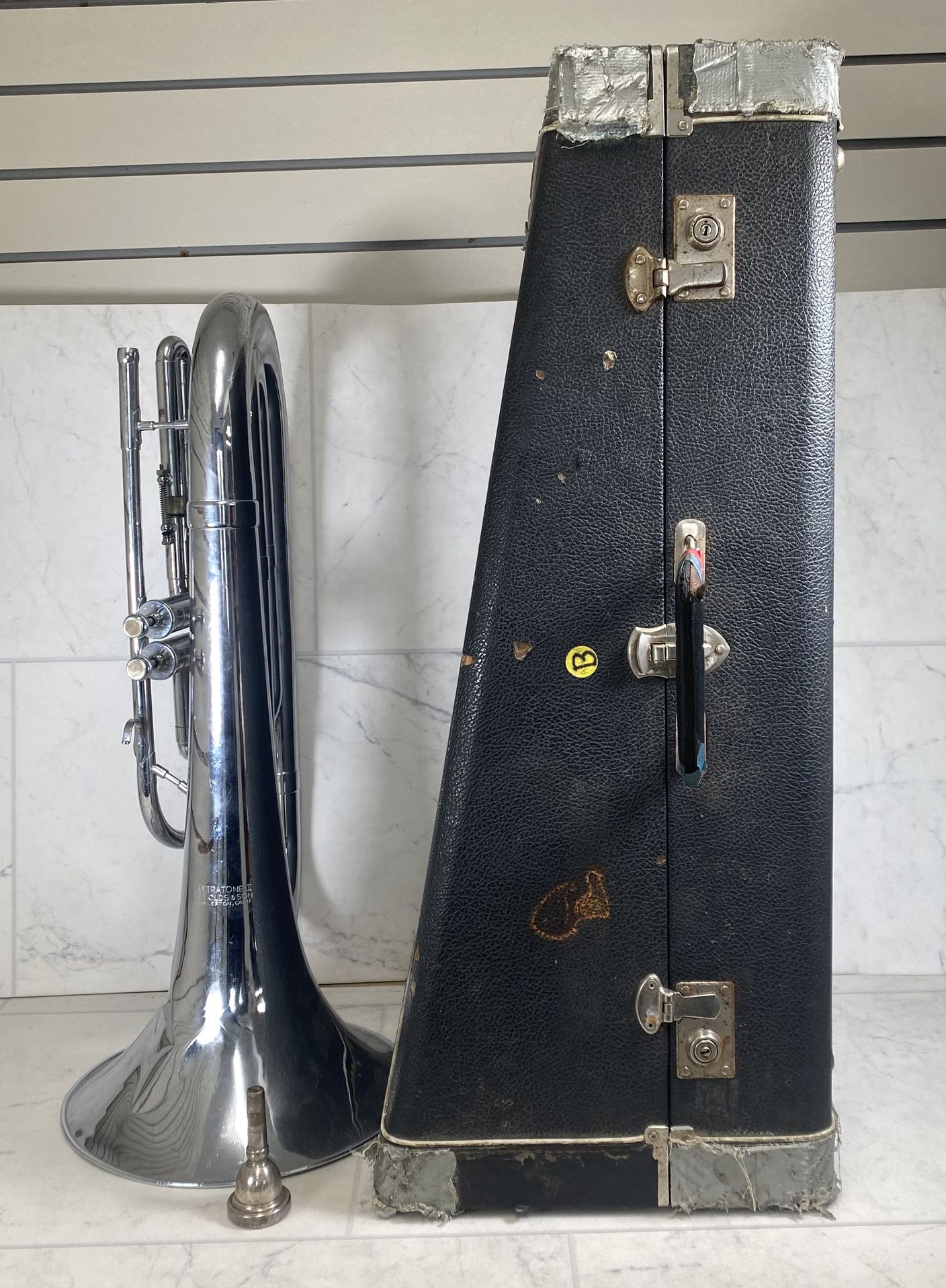 F.E. Olds & Son Ultratone II Marching Baritone (A1G006371)
