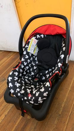 Baby Mickey seat in Car