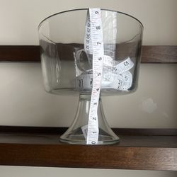 Clear Glass serving bowl