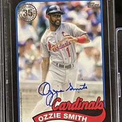 Ozzie Smith Topps Autograph Baseball Card