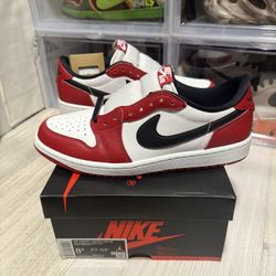 Air Jordan 1 Retro Low OG Chicago