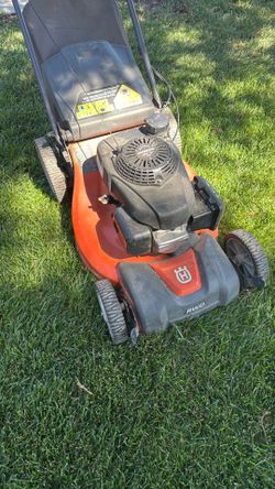 Husqvarna lawn mower gas powered Honda engine