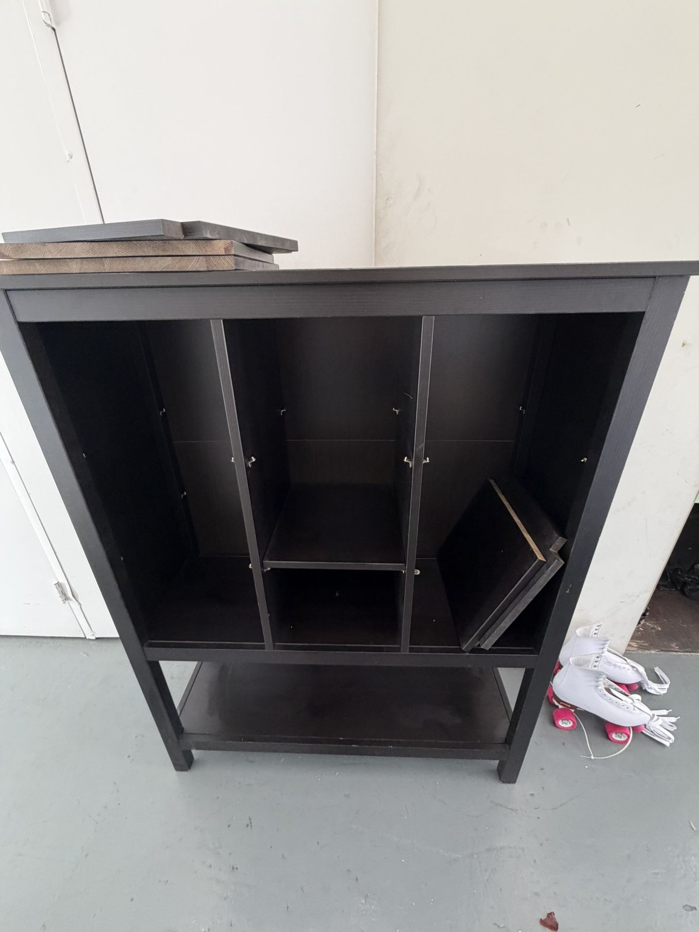 Cabinet W Shelves