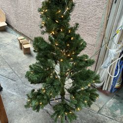 New 4ft Christmas Tree