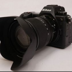 Nikon Z6III FX Mirrorless camera w/Z 24-70mm